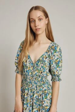 Una Dress Daisy Floral 11 Una Dress Daisy Floral -Chic Aura Clothing D04G034 Z25 24737 650px 964px