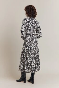 Belle Crepe Midi Dress Graphic Floral -Chic Aura Clothing D05G008 Z04 24965 650px 964px