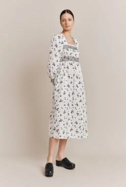 Annie Cotton Midi Dress 10 Annie Cotton Midi Dress -Chic Aura Clothing D06G017 Z22 27487 650px 964px