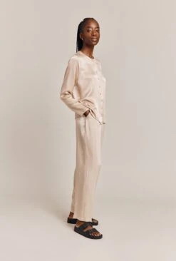 Efie Satin Long Sleeve Blouse Stone 18 Efie Satin Long Sleeve Blouse Stone -Chic Aura Clothing Q06G010 N04 26766 650px 964px