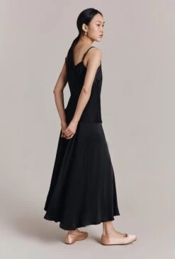 Jana Satin Cami Top -Chic Aura Clothing Q06G011 A01 30324 650px 964px