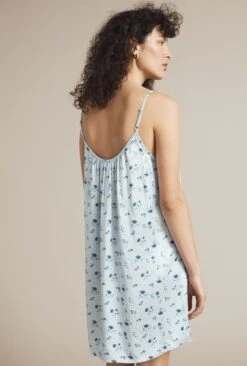 Ellen Satin Slip Water Rose 9 Ellen Satin Slip Water Rose -Chic Aura Clothing Z01G007CK Y93 20806 650px 964px